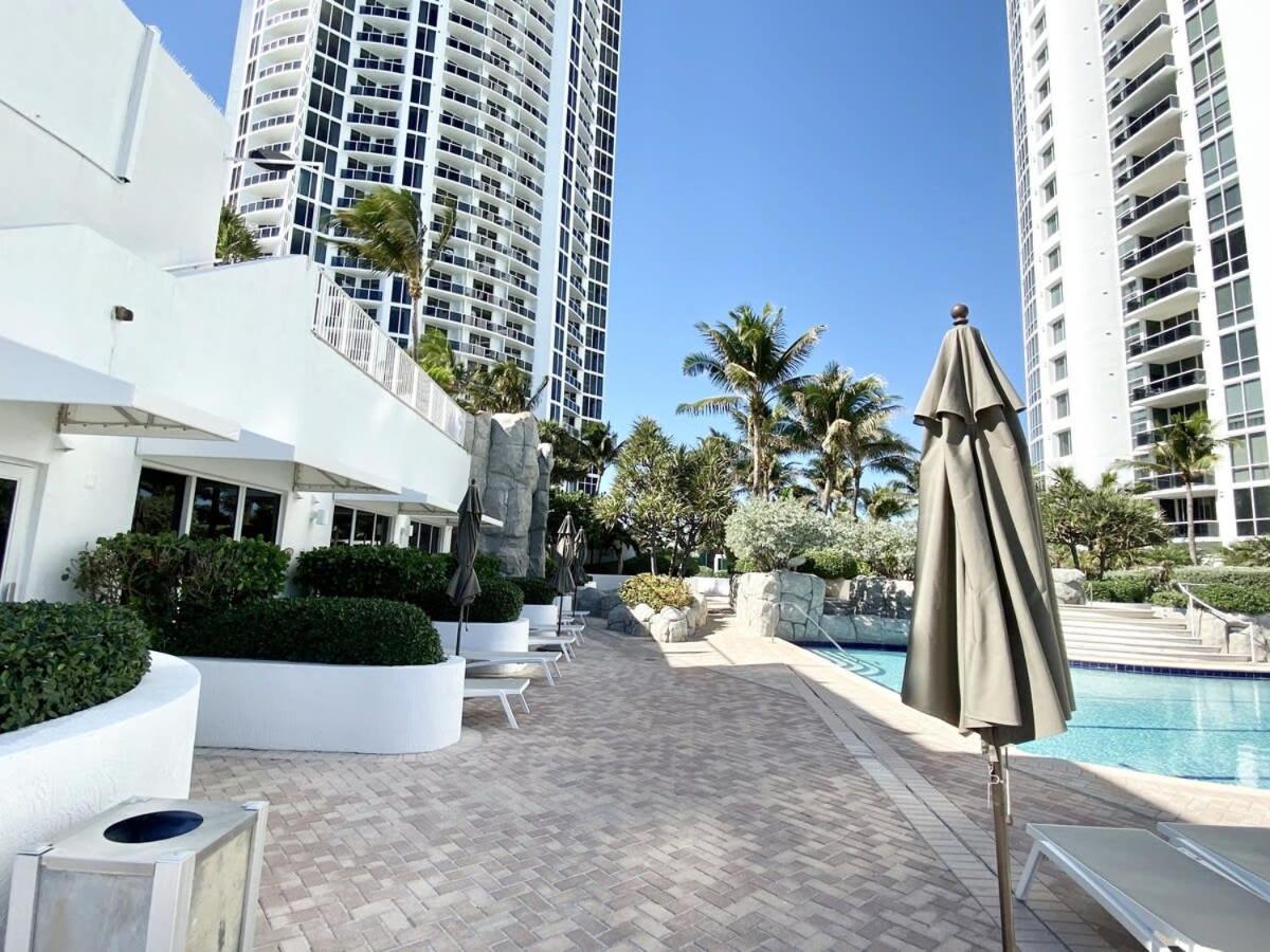 Trump International Resort By Zen Vacation Rentals Miami Beach Exterior foto